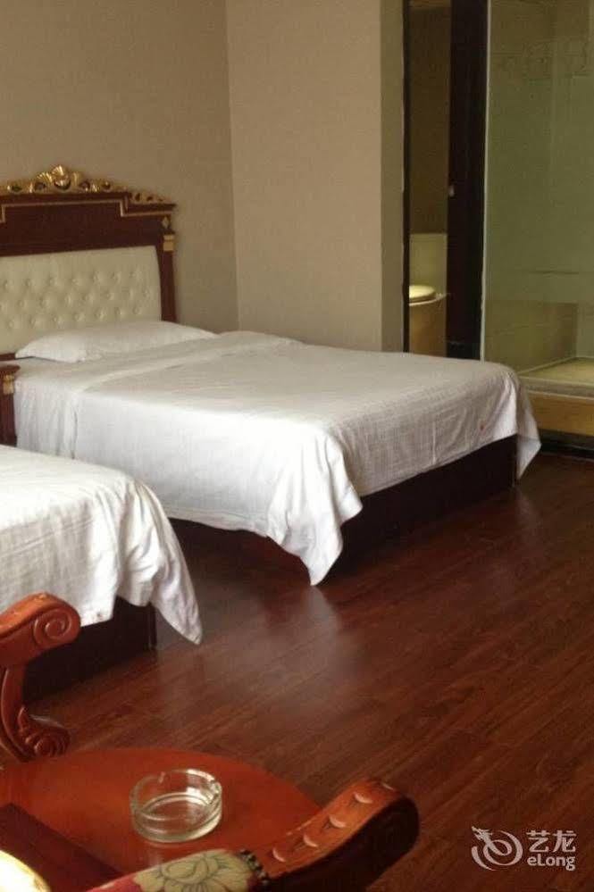 Yeste Hotel Nanning Jinhu Square Exterior photo